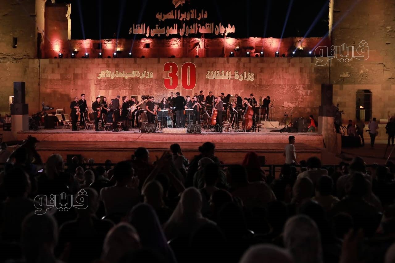 علي الحجار يواصل سيمفونية الإبداع بمهرجان القلعة (14)