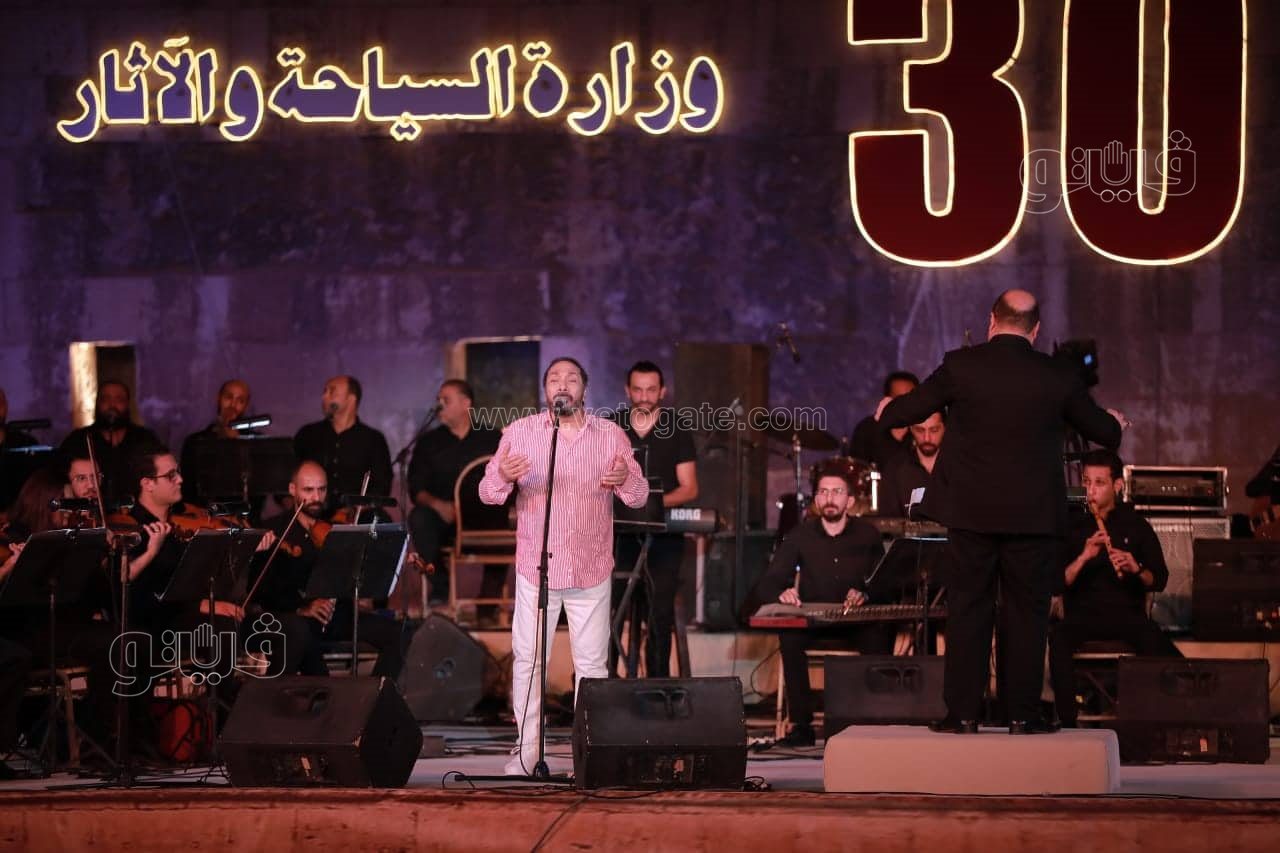 علي الحجار يواصل سيمفونية الإبداع بمهرجان القلعة (9)