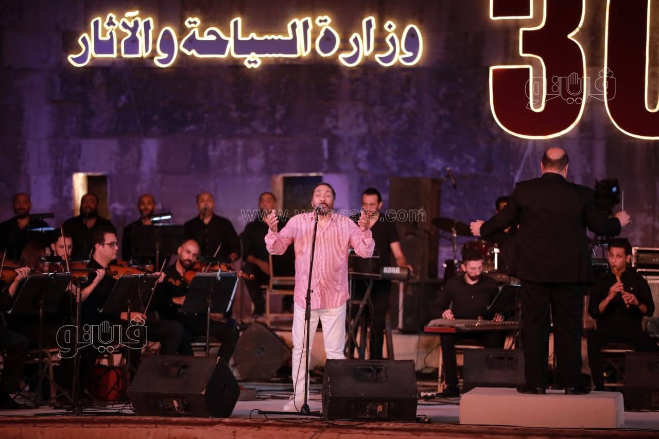 علي الحجار يواصل سيمفونية الإبداع بمهرجان القلعة (16)