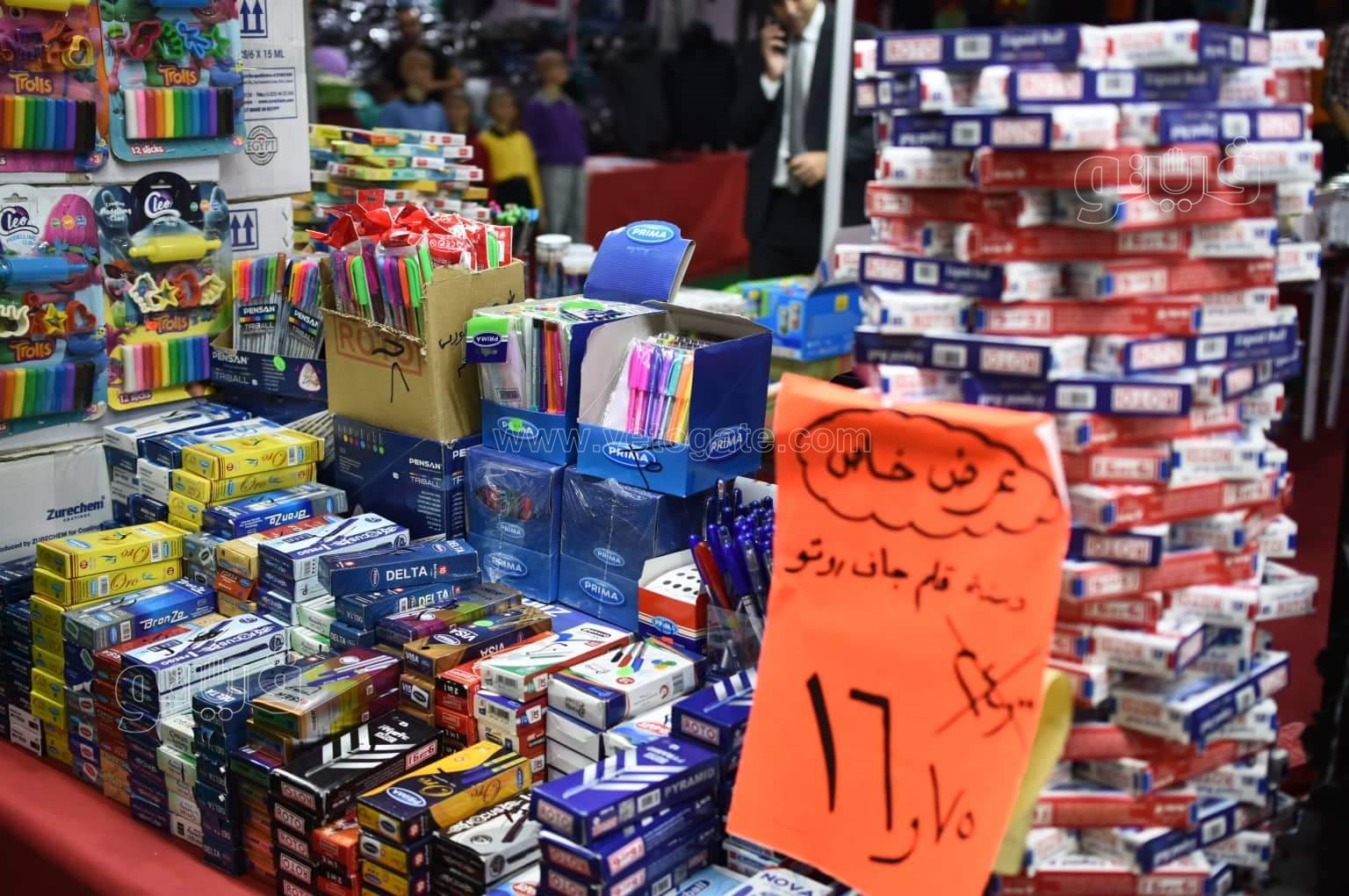 أسعار الشنط والمستلزمات المدرسية في معرض أهلا مدارس فيصل (1)