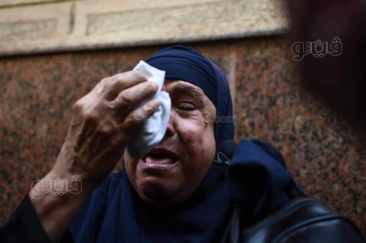 دموع الفرح بالقصاص.. رد فعل جدة شيماء جمال بعد الحكم بالإعدام على المتهمين (3)