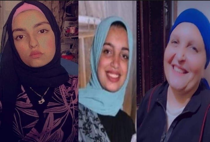 الام وأبنتيها