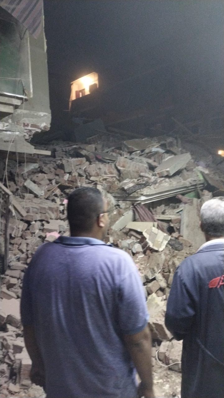 110255-العقار-بعد-انهياره-بشبرا-الخيمة