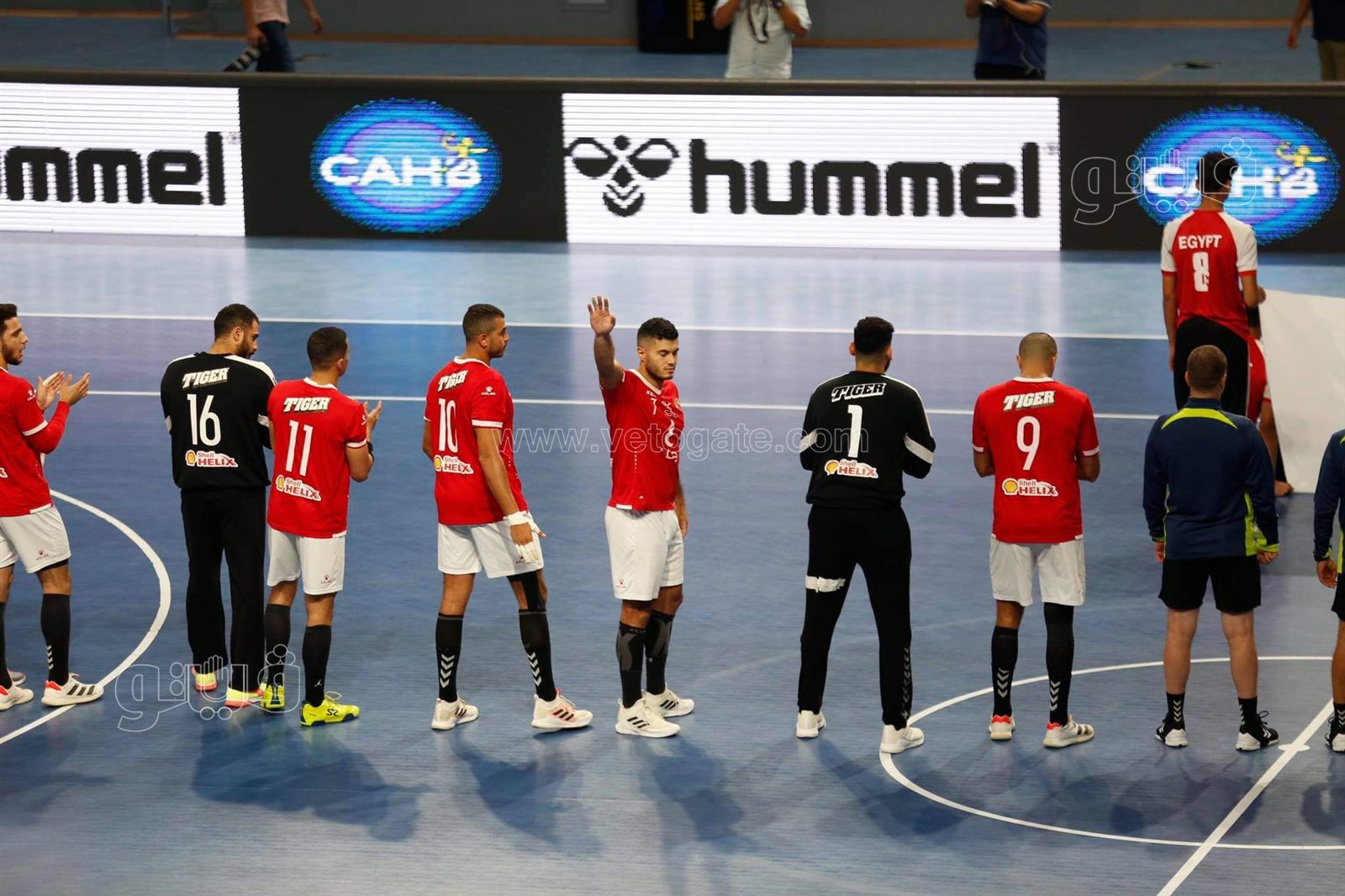   يد الاهلى والزمالك فى السوبر  (9)