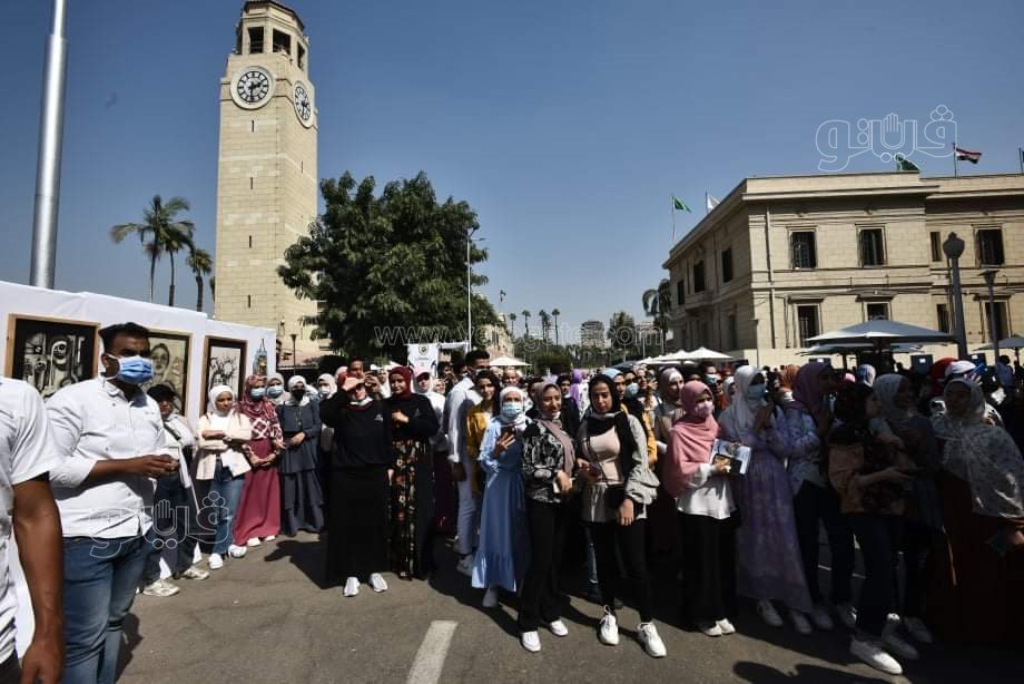أنشطة فنية متنوعة بجامعة القاهرة في أول أيام العام الدراسي الجديد (11)