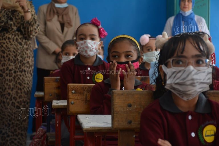 جولة لمحافظ الجيزة في مدرسة عامر عبد المقصود بالدقي بأول أيام العام الدراسي (28)