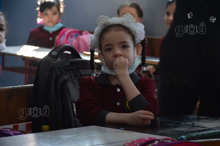 جولة لمحافظ الجيزة في مدرسة عامر عبد المقصود بالدقي بأول أيام العام الدراسي (33)