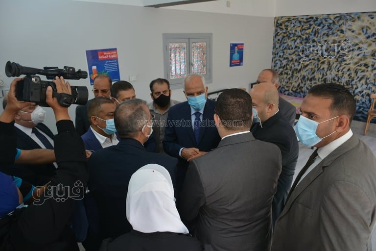 جولة لمحافظ الجيزة في مدرسة عامر عبد المقصود بالدقي بأول أيام العام الدراسي (46)