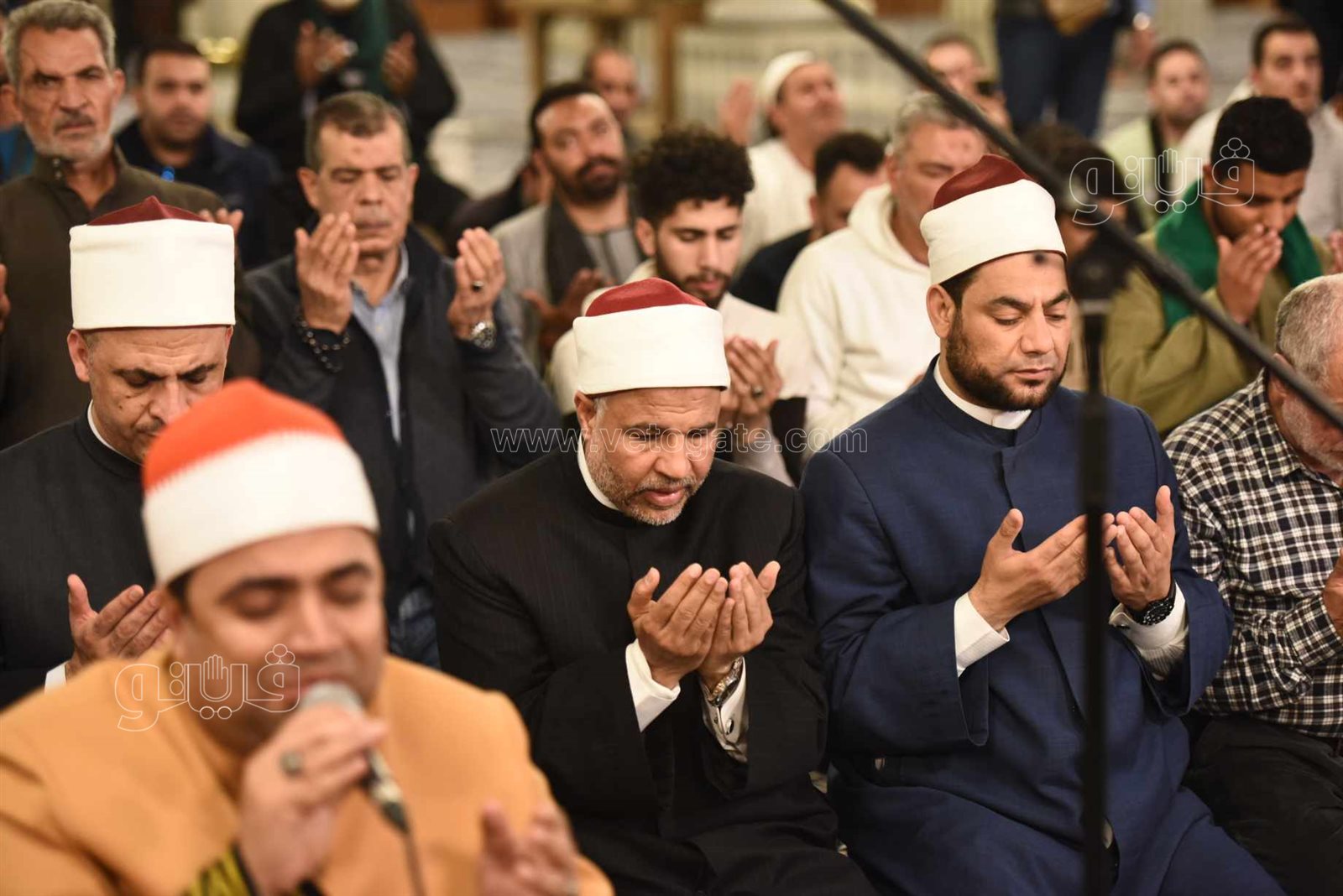 صلاة التهجد بمسجد سيدنا الحسين (4)