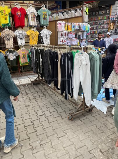 أسعار الملابس والأحذية في الأسواق استعدادًا لعيد الفطر (48)
