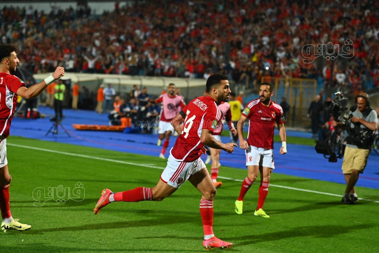 الأهلي (23)