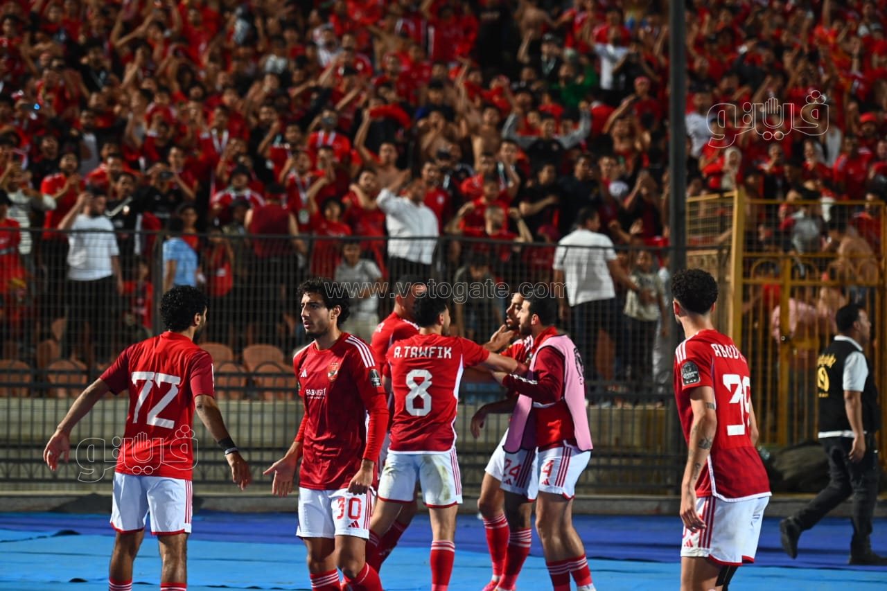 الأهلي (49)