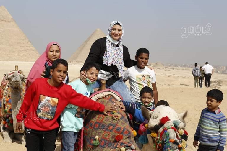 جولة الأطفال الايتام داخل منطقة الاهرامات برعايه شركة اوراسكوم (28)