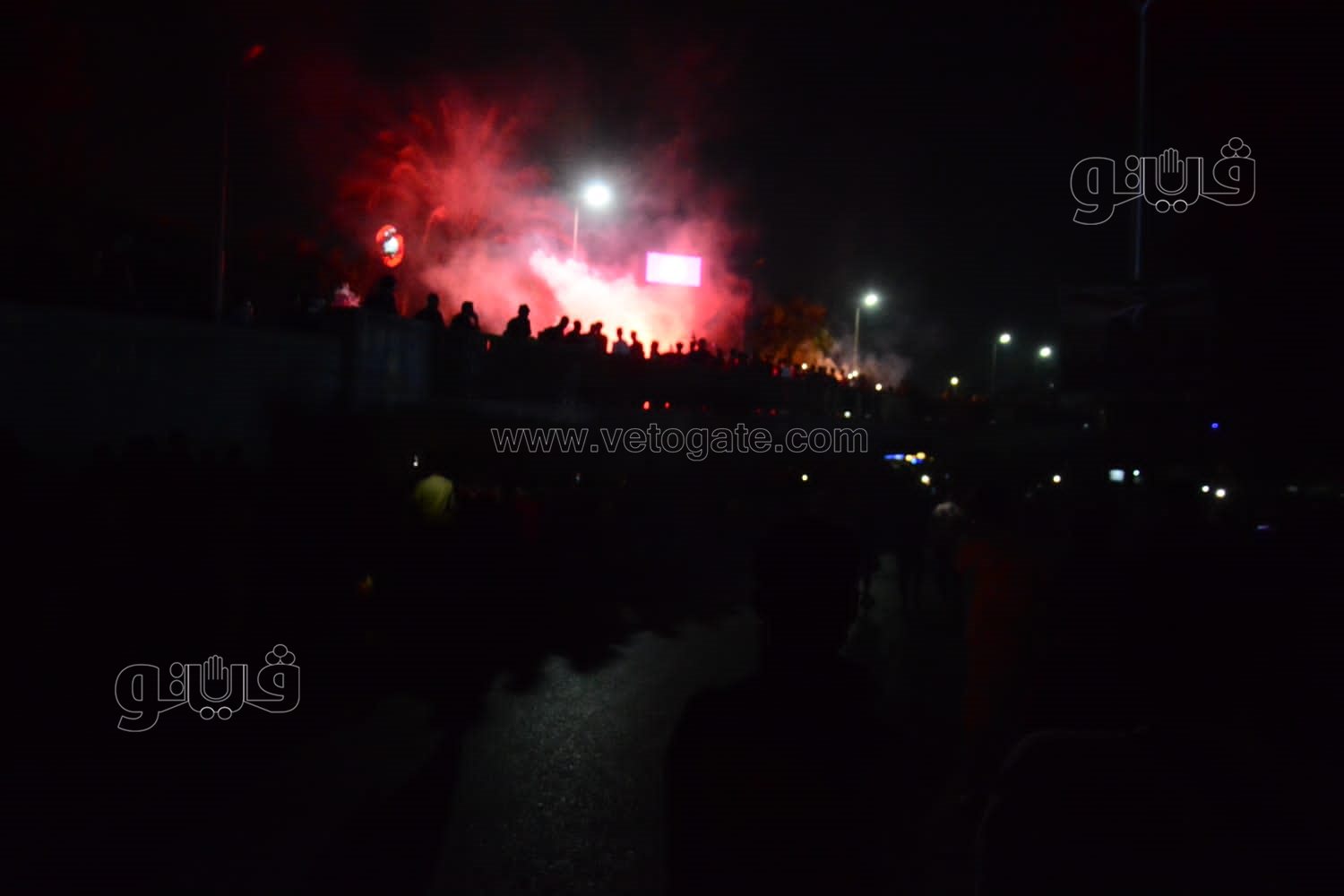 جمهور الأهلي يحتفل أمام النادى (27)