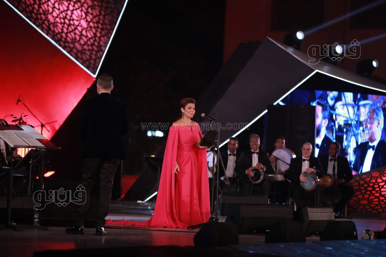 اصالة تجمع معانى اسمها على مسرح النافورة (40)