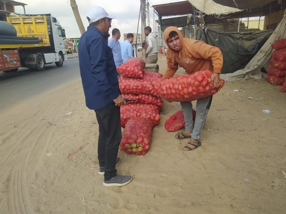 جانب من الحملات،فيتو