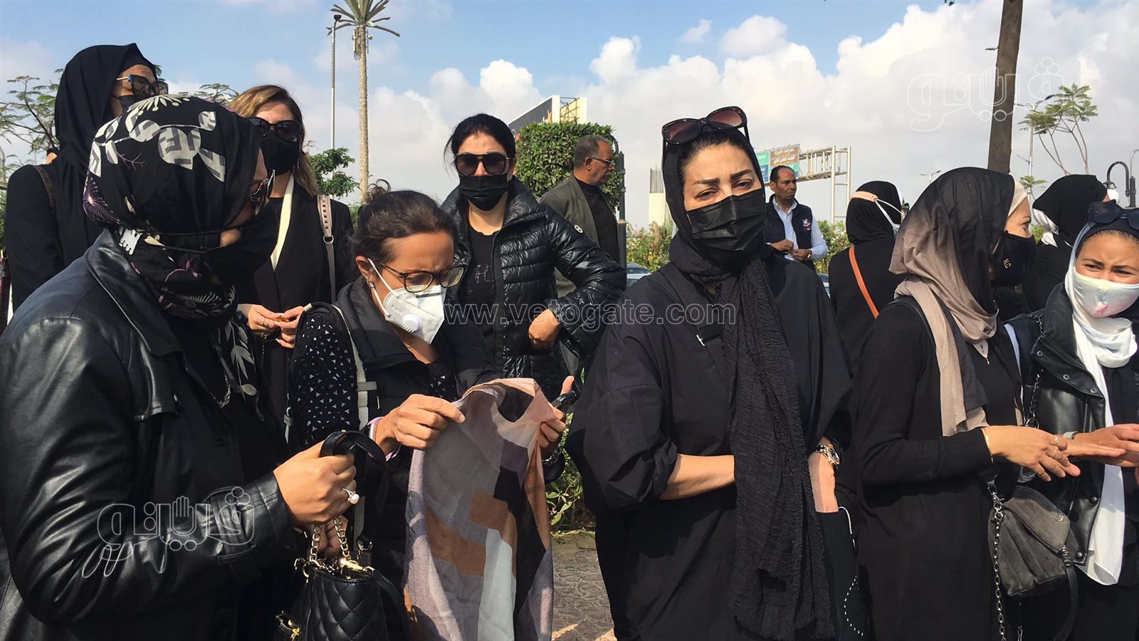 لحظة تشييع جثمان سهير البابلي من مسجد الشرطة (12)