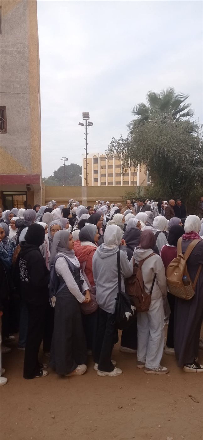 انتظام الدراسة بالفصل الدراسي الثاني بمدارس القليوبية،فيتو