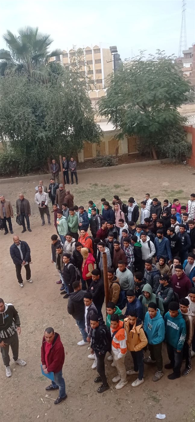 انتظام الدراسة بالفصل الدراسي الثاني بمدارس القليوبية،فيتو