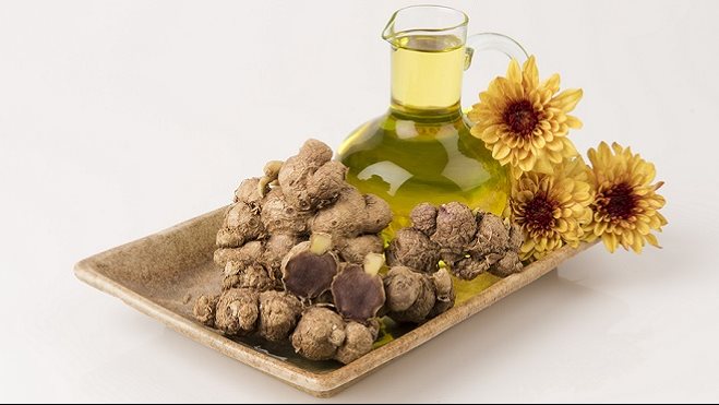 زيت السعد لتقليل الشعر