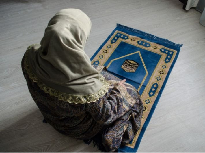 موعد اذان الظهر&nbsp;