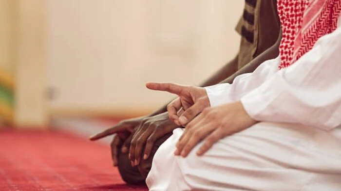 موعد اذان العشاء