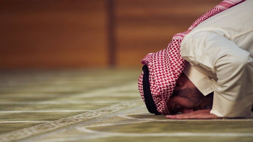 موعد اذان العشاء
