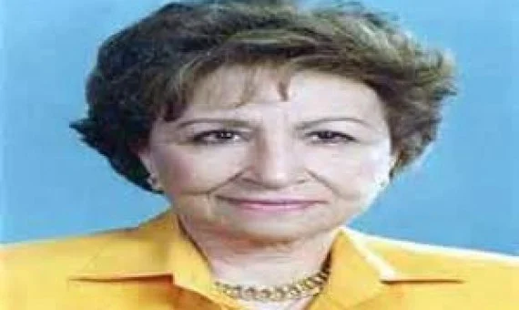 الاذاعية آمال فهمى