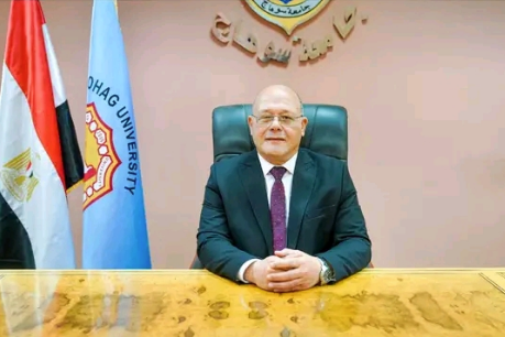 رئيس جامعة سوهاج حسن النعماني، فيتو