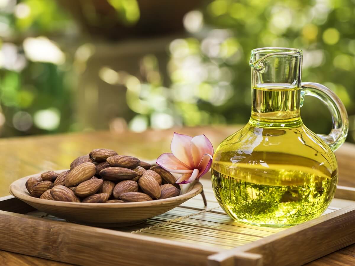 زيت اللوز الحلو للبشرة
