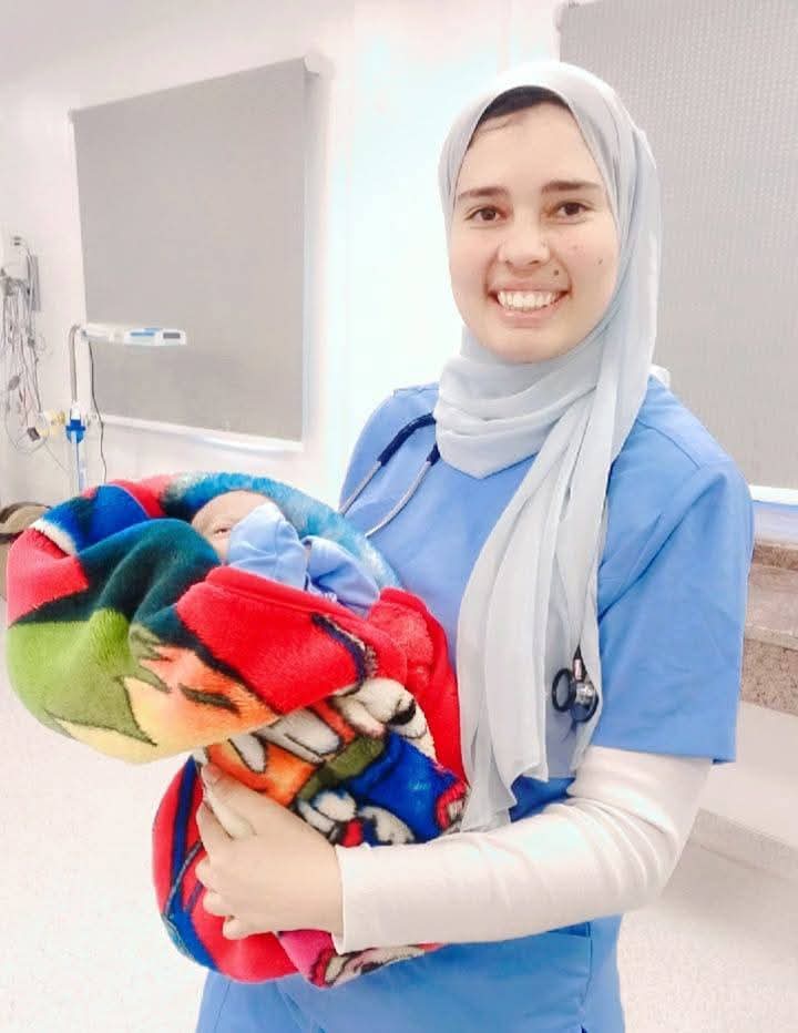 الطفل عقب انقاذه، فيتو