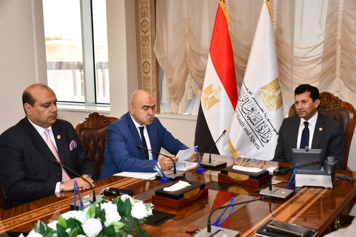 أشرف صبحي يجتمع بمسؤولي نادي 6 أكتوبر لبحث آليات التطوير والفرص الاستثمارية