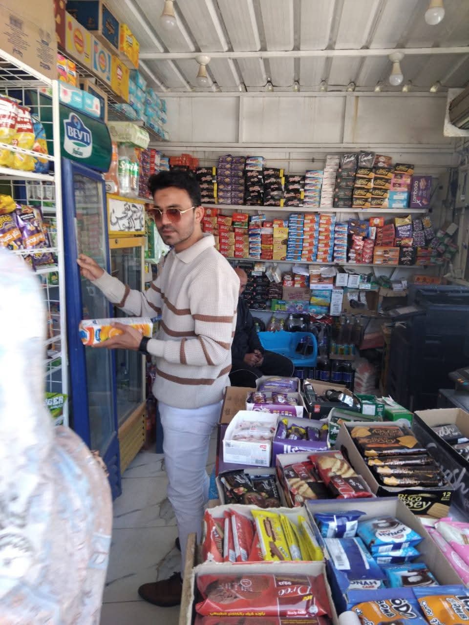 جانب من الحملات،فيتو