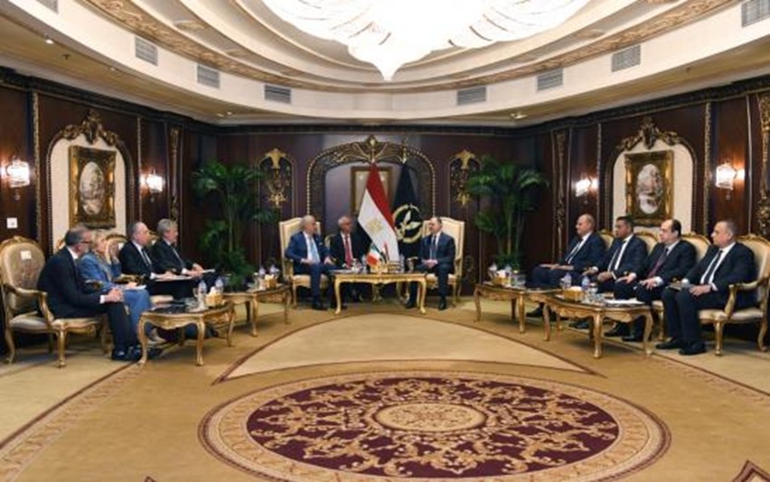 <strong>وزير الداخلية يبحث مع نظيره الإيطالي تعزيز التعاون ومكافحة الهجرة غير الشرعية </strong>