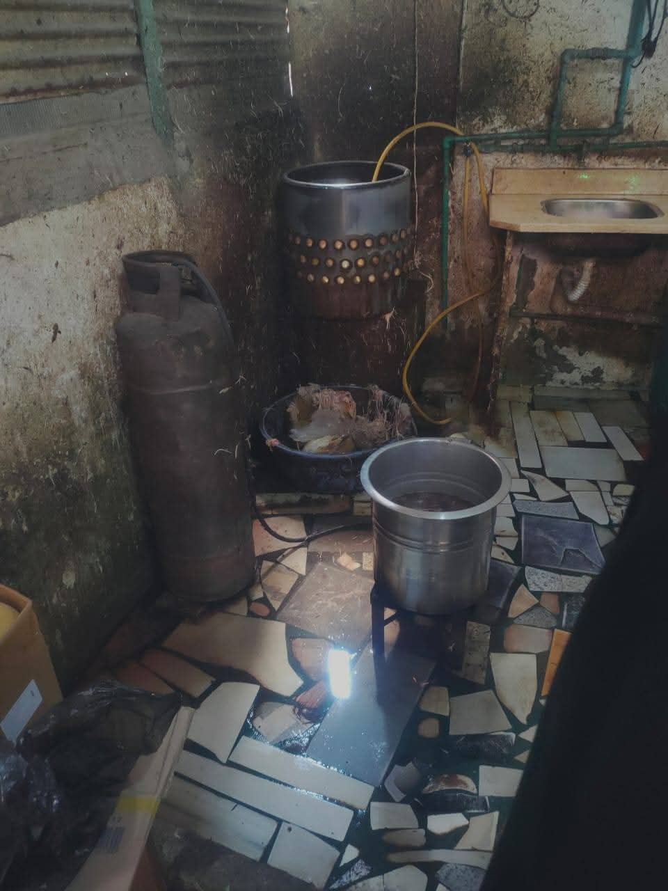 جانب من الحملة، فيتو