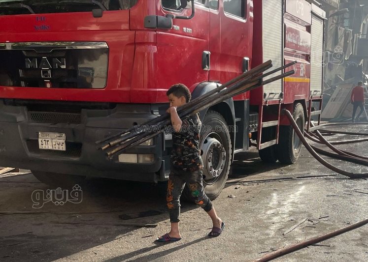 أثار حريق مغالق الأخشاب بالشرابية (5)