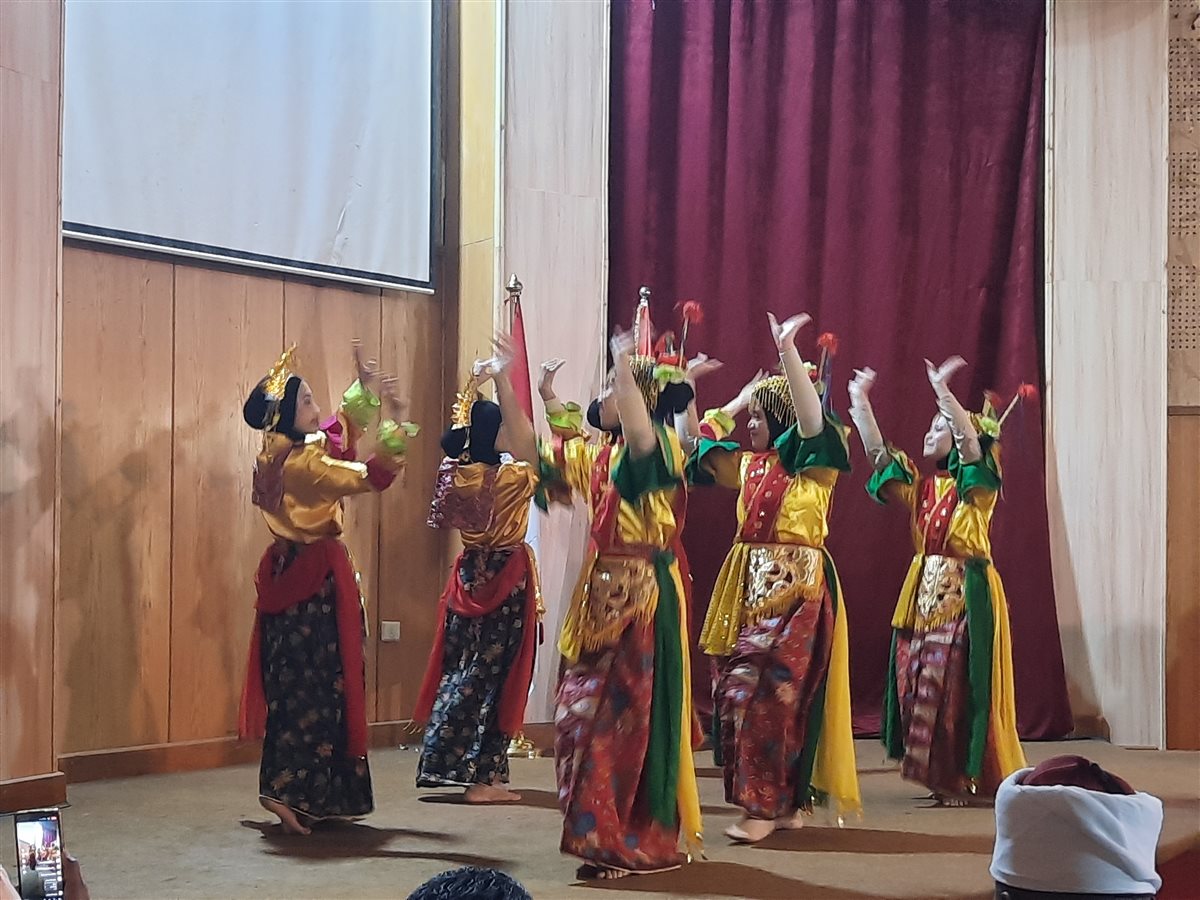 جانب من الاحتفال، فيتو