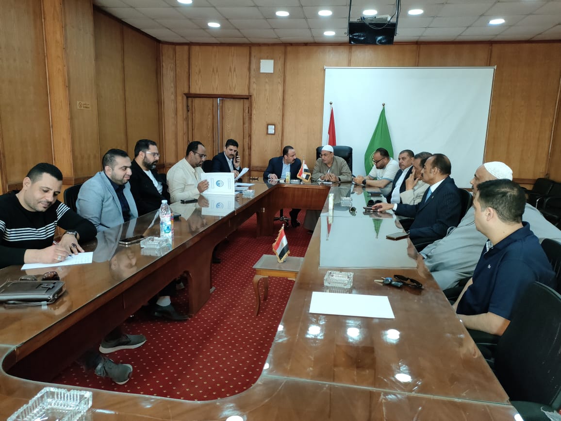 جانب من الاجتماع، فيتو