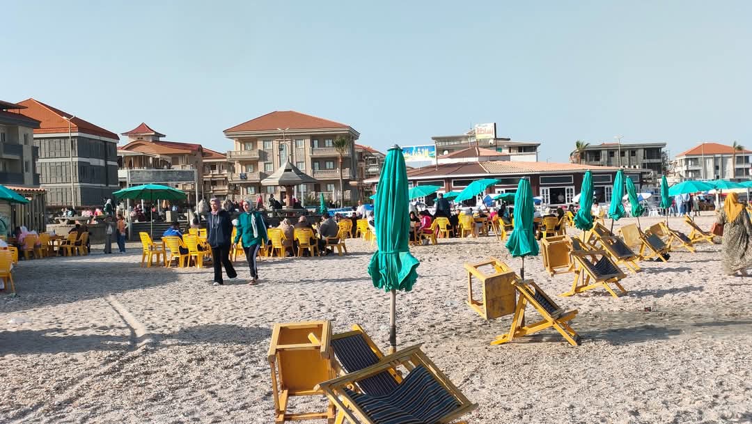 رأس البر تستقبل زائريها