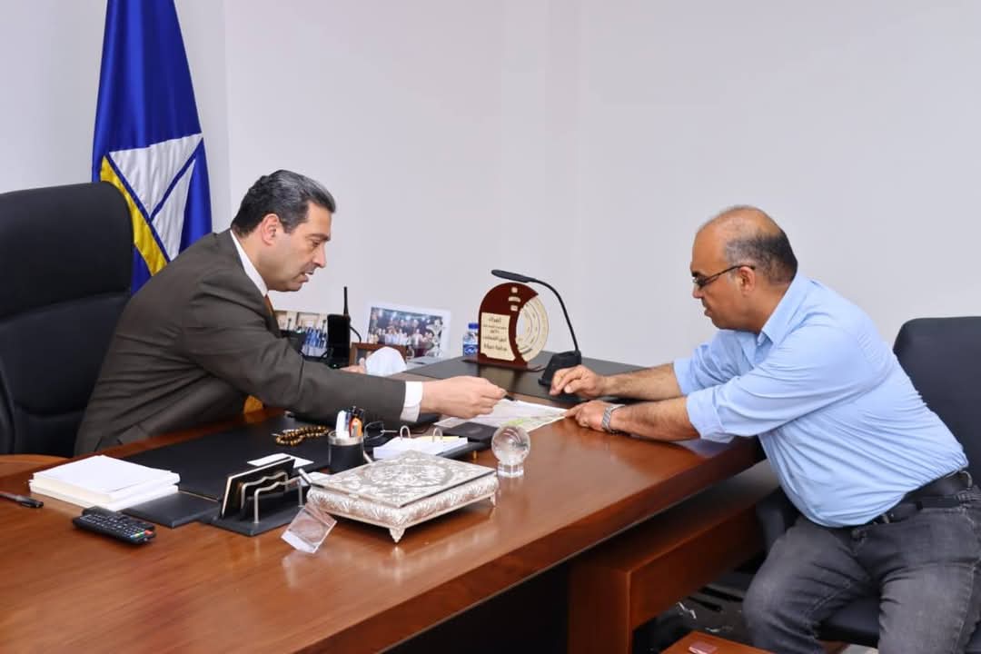 محافظ دمياط يعقد اجتماعًا مع المهندس طارق بدوي،