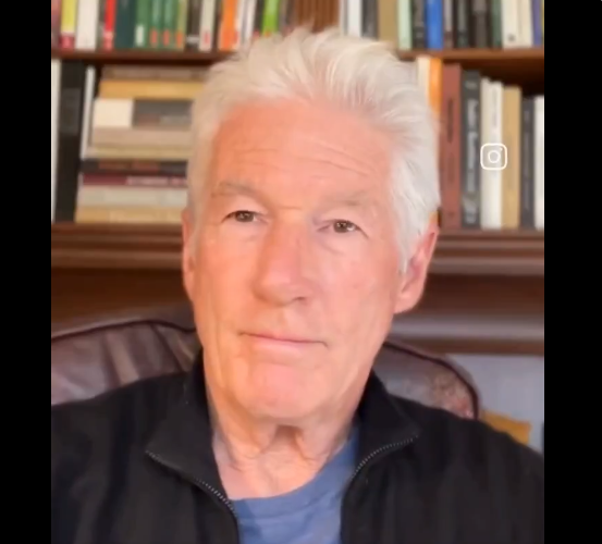 تأثر ريتشارد جير بقصيدة محمود درويش، فيتو