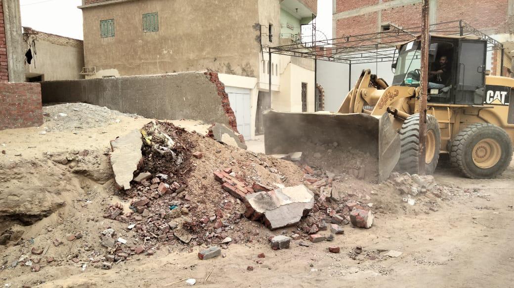 جانب من أعمال الازالة،فيتو