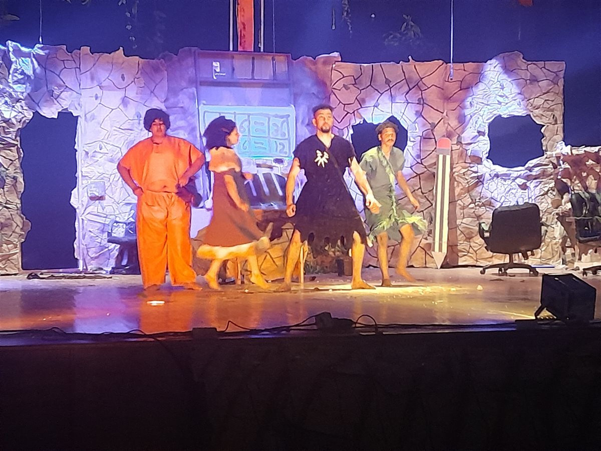 جانب من العروض،فيتو