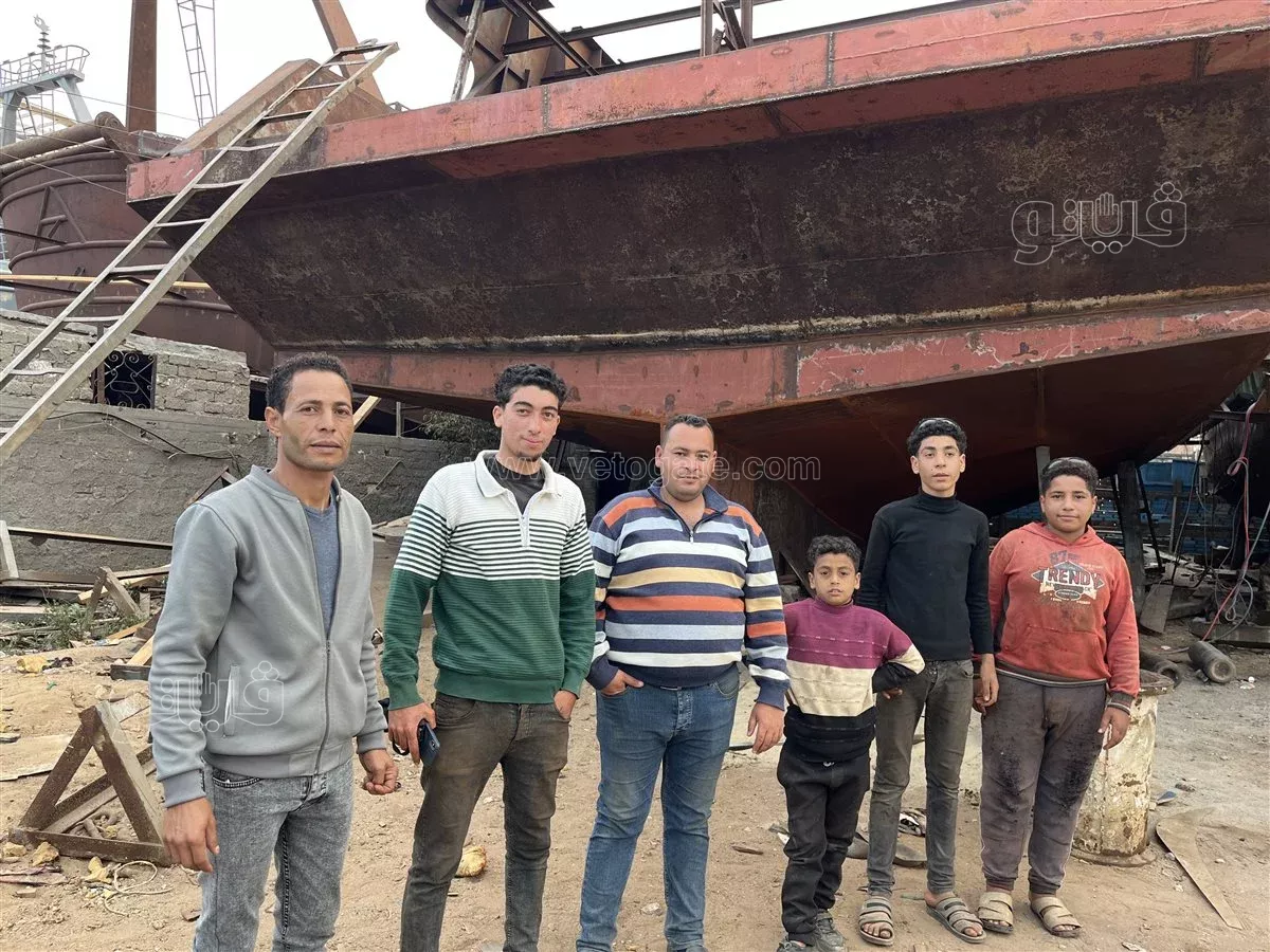 صناعة السفن في رشيد، فيتو