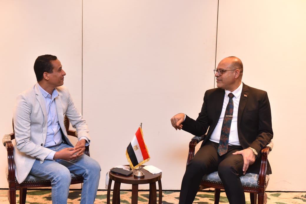 الزميل أحمد عبد المحسن يحاور وزير العمل محمد جبران&nbsp;