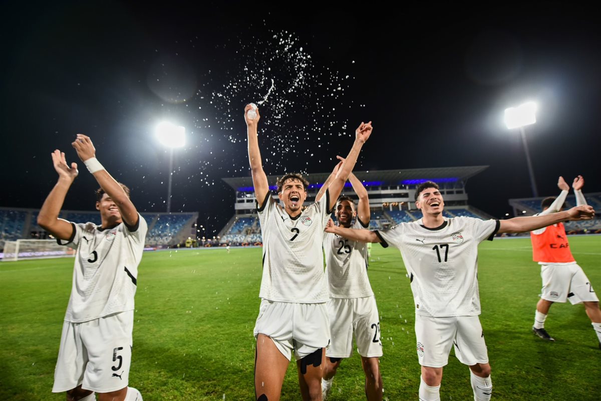 لاعبو منتخب مصر يحتفلون بالتأهل لربع نهائي أمم افريقيا، فيتو