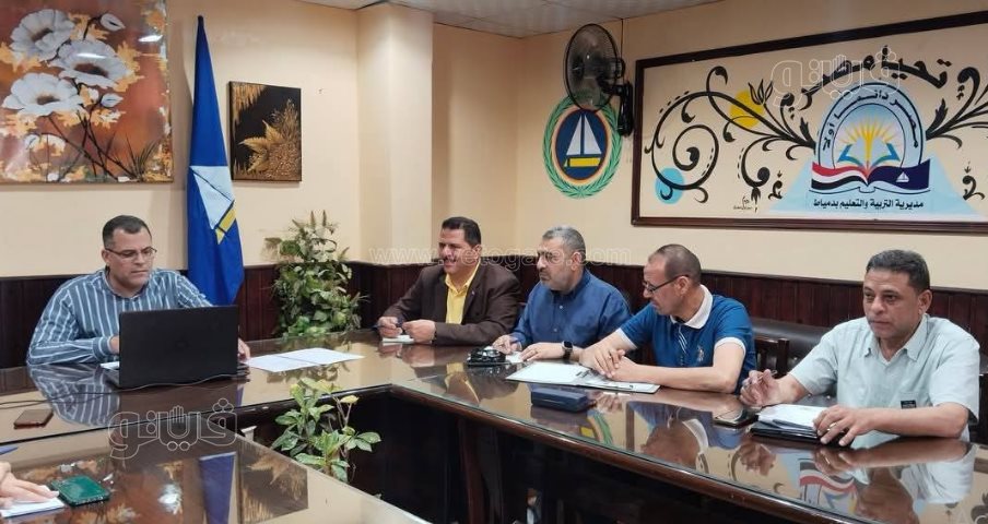 اجتماع وكيل الوزارة &nbsp;مع مديري الإدارات التعليمية بجميع أنحاء المحافظة
