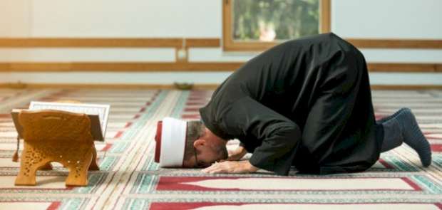 <strong>مواقيت الصلاة&nbsp;</strong>