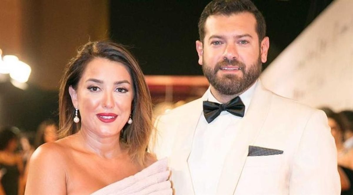مع زوجته الفنانة كندة علوش&nbsp;