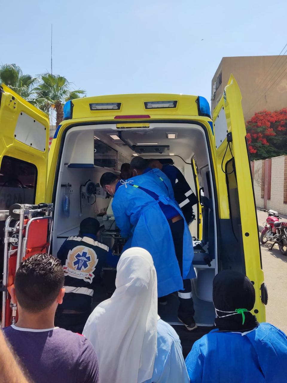 اسعاف بني سويف تنقل الطفل